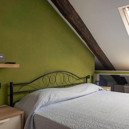 Cozy Attic In The City Center Torino Eksteriør billede